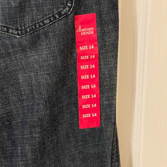 NWT Comfort Denim Women’s Jeans. Size 14 - Picture 7 of 11